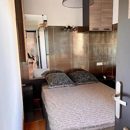 Juan Les Pins Joli T2 Parking Inclus! Apartamento *